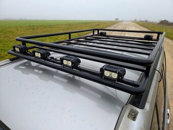 Hyundai Terracan 2.9CRDi - 17