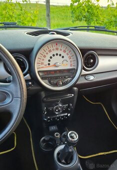 Mini One 1.6 16V 55KW/75 koní R.V.02/2013 - 17