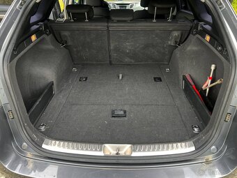 Hyundai i40 CW 1.7 CRDi 136k Style A/T - 17