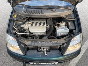 Renault Scenic 1.4, 90 000 km najazdené - 17