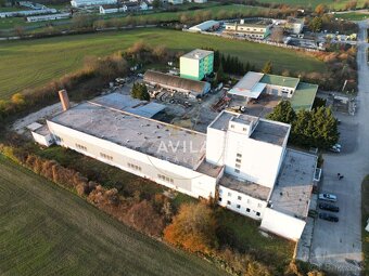 Na predaj: Multifunkčná priemyselná hala v Novom Meste nad V - 17