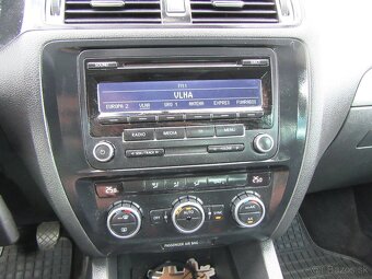 VW Jetta - 17