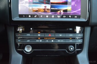 Jaguar F-Pace 2.00 4×4 D AWD – po Veľkom servise - 17