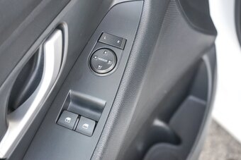 117- Hyundai, i30, 2020, 1.6 CRDI, 70kw - 17