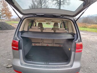 Volkswagen Touran 1.4 TSI+ CNG, 110 kw, 2011 - 17