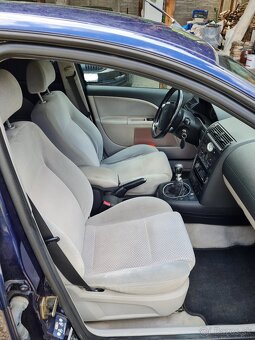 Ford Mondeo TDDI 2.0 Ghia - 17