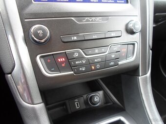 Ford Mondeo Combi 2.0 TDCi EcoBlue automat,kamera,navi,tempo - 17