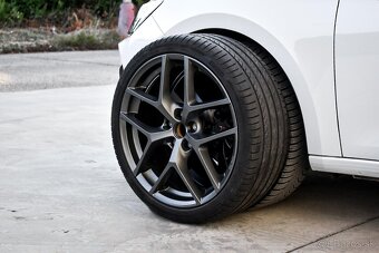 🚗 CUPRA Leon 1.5 TSI DSG BEATS Audio - 17