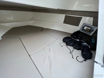 QUICKSILVER Activ 675 SUNDECK + MERCURY F 150 EFI EXLPT - 17