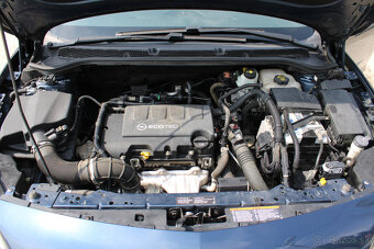 Opel Astra 1.4 Turbo 140k Sport - 17