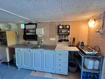 Košice - Sever, Kalvária, Račí potok III, Chata so záhradou - 17