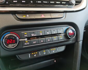 KIA Proceed 1.5 T-GDi GT-Line A/T // AJ NA SPLÁTKY - 17
