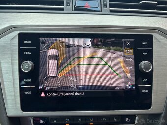 Volkswagen Passat Variant 2.0 TDI EVO Elegance DSG - 17