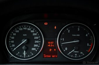 BMW E92 330d xDrive 180kw AT/6 2010 - 17