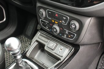 Jeep Compass 1.3 TURBO Night Eagle - 17