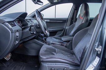 Škoda Octavia Combi 2.0 TDI RS - 17