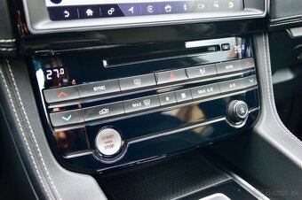 Jaguar F-Pace 2.0D I4 240k R-Sport AWD A/T --- 2019 --- - 17