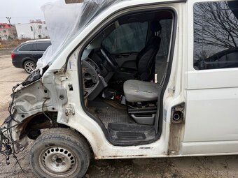 Predám - rozpredám VW T5 , DSG, verzia LONG, ťažné 2500 kg - 17
