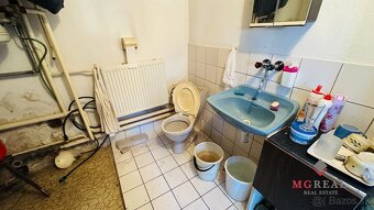Na predaj rodinný dom Malé Uherce vhodný aj na podnikanie -  - 17