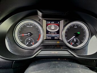 Škoda Octavia 1.6 TDI Style DSG - 17