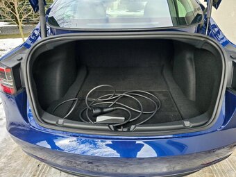 Tesla Model 3 Long Range 366kw, Mesačne: 419€ - 17