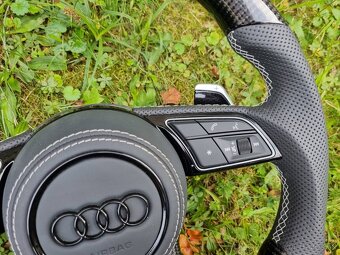 AUDI VOLANT KARBONOVY ZKOSENY s airbagom a RS padlami - 17