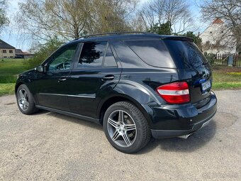 Predám Mercedes ML 350 benzín A/T - 17
