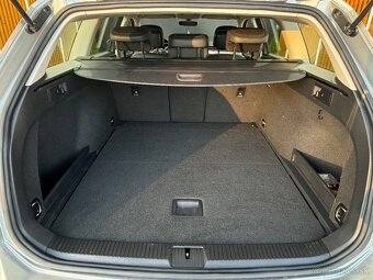 Volkswagen Passat Variant 2.0 TDI Highline VIRTUAL - 17