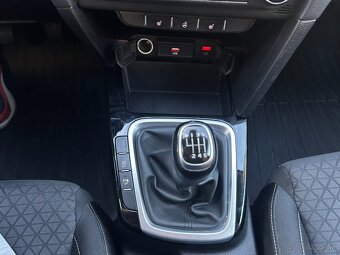 Kia Ceed SW 2021 1.4 T-GDi + LED - 17