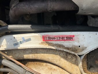 Mercedes 280 SL - 17