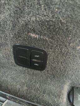 Audi Q7 3.0 TDI 176kw Quattro 7miestne - 17