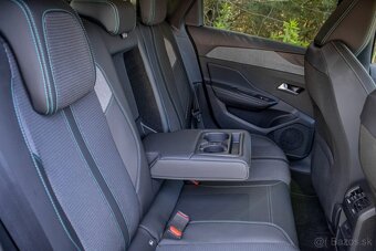Peugeot 308 SW 1.2 PureTech allurepack AT/8 - 17