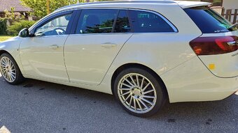 Opel Insignia 2.0 diesel 4×4 automat. - 17