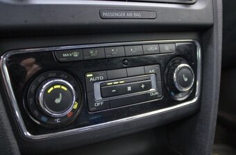 ŠKODA SUPERB 2.0 TDI DSG - 17