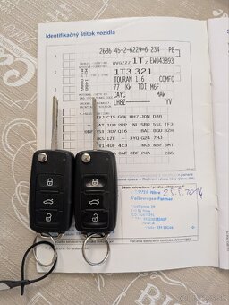 Volkswagen Touran 1.6 TDI Comfortline - 17