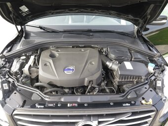 VOLVO XC60 2.0D 4WD - 17