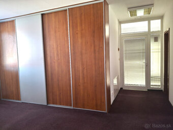 Prenájom kancelárskeho priestoru 78 m2 vhodný ako sídlo firm - 17