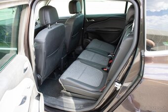 Opel Zafira Tourer - 17