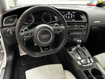 Audi RS5 V8 4.2 FSI quattro S-tronic - 17