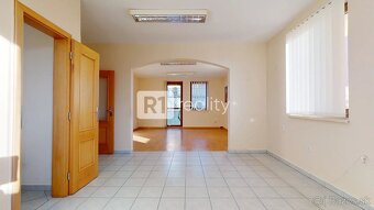 Jedinečný rodinný dom na bývanie/podnikanie / Floreát Piešťa - 17