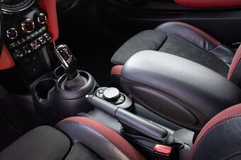 John Cooper Works od MINI z roku 2019 - 17