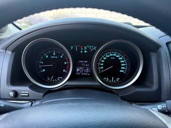 Toyota Land Cruiser 200 4.5 V8 - 17