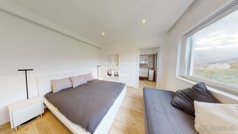 NA PREDAJ kompletne zariadená vila s veľkým pozemkom neďalek - 17