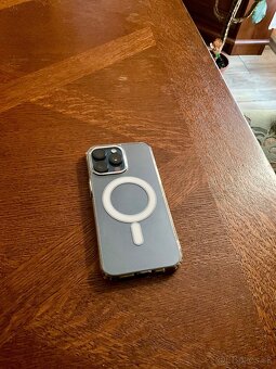 Iphone 15 pro max - 17