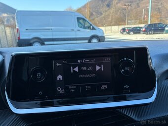 Peugeot 208 1.2 PureTech Active - 17