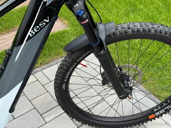 BESV TRS 1.5 L zanovny 3/2024 celoodpružený v záruke - 17
