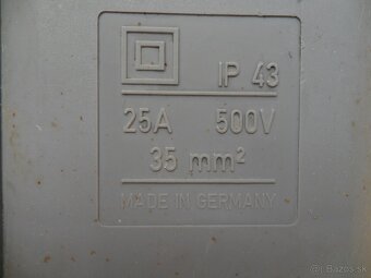 Rôzny elektromateriál - 17