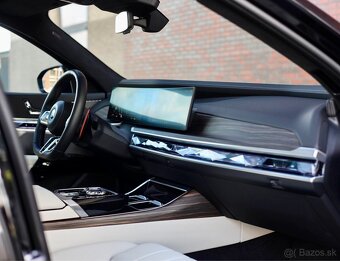 BMW NEW7 M760e XDRIVE 420KW Hybrid INDIVIDUAL - 17