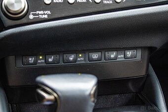 Lexus ES300h Prestige Top V Záruke - 17