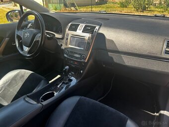 Toyota Avensis Combi 140 kW - 17